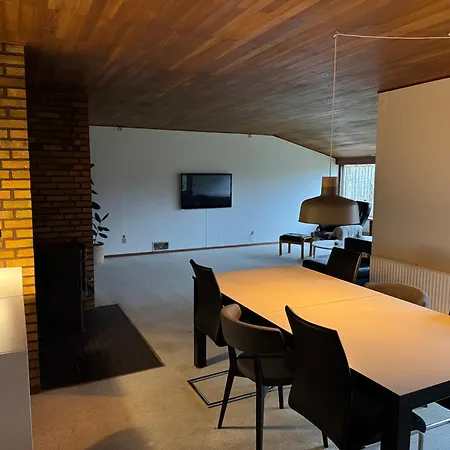 Hyggeligt Hus Ved Fjord Og By Villa *