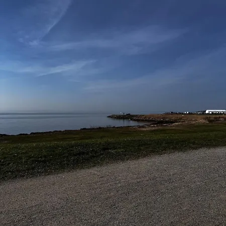 Villa Hyggeligt Hus Ved Fjord Og By *