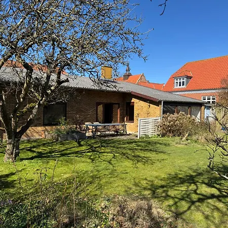 Hyggeligt Hus Ved Fjord Og By Villa *